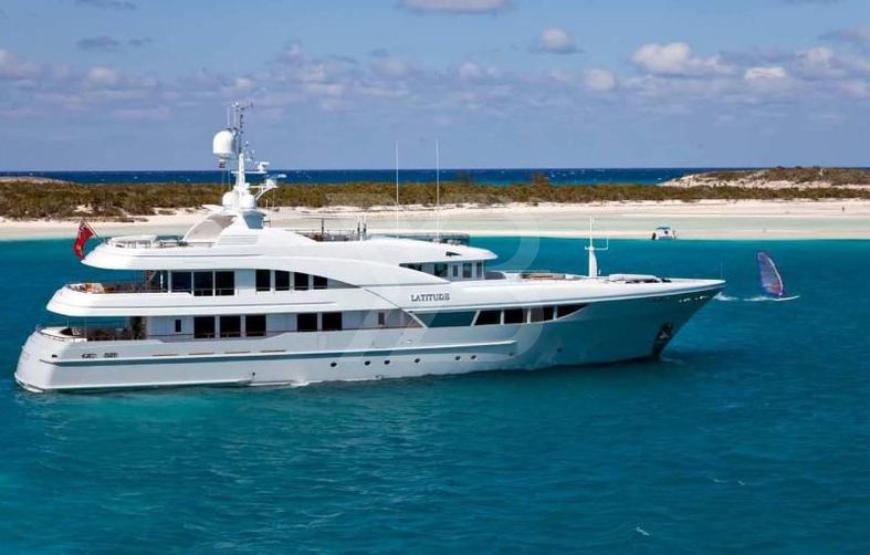 Latitude yacht exterior 2