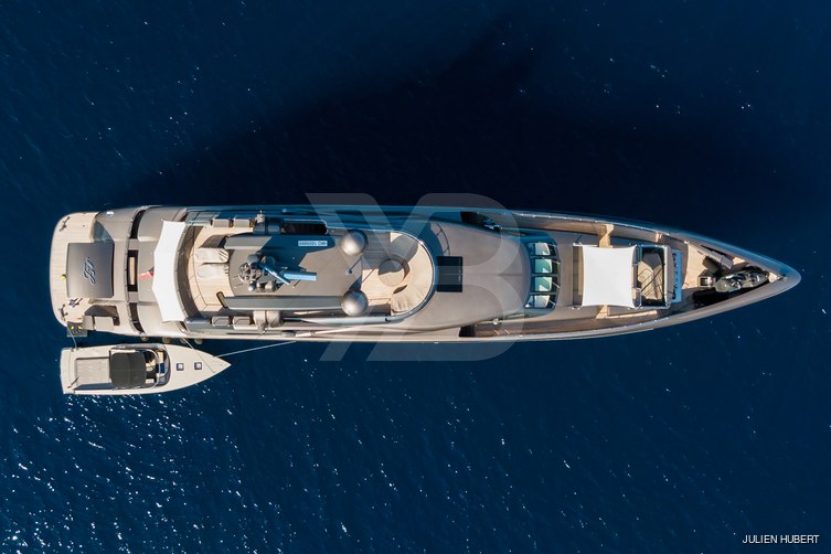 Mrs L yacht exterior 16