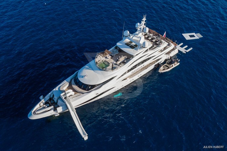 Illusion V yacht exterior 17