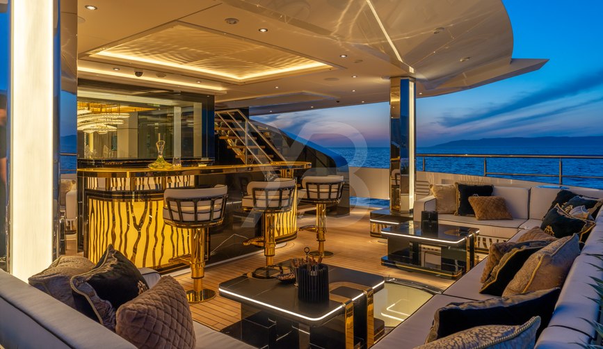 Leona yacht interior 86