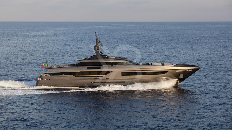 Simply Eight yacht exterior 2