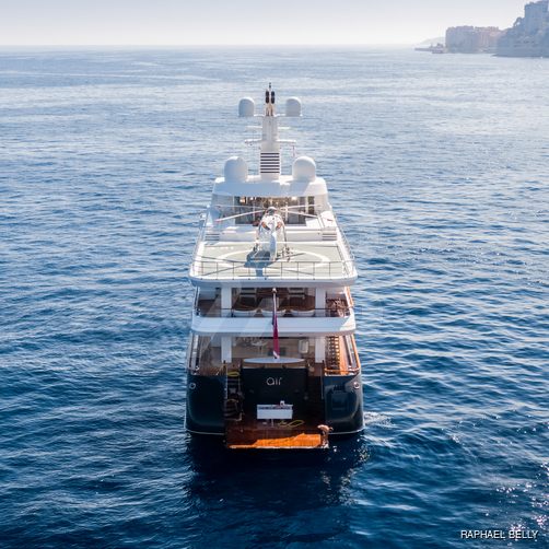 Air yacht exterior 5
