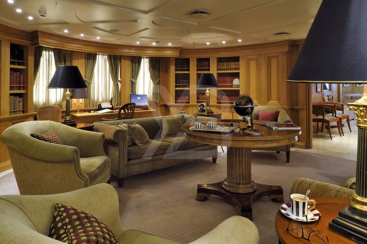 Christina O yacht interior 16