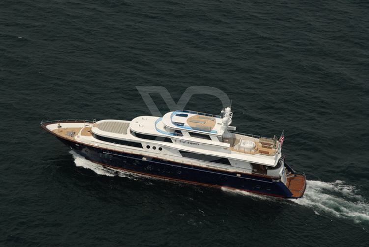 Star Sapphire yacht exterior 2