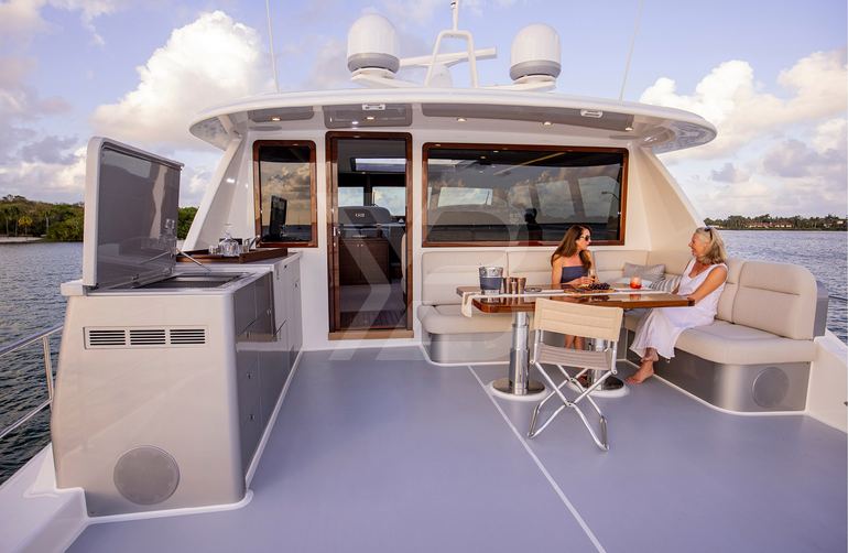 Betty yacht interior 4