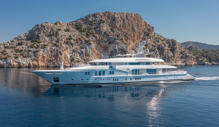 Lady Vera yacht exterior 6