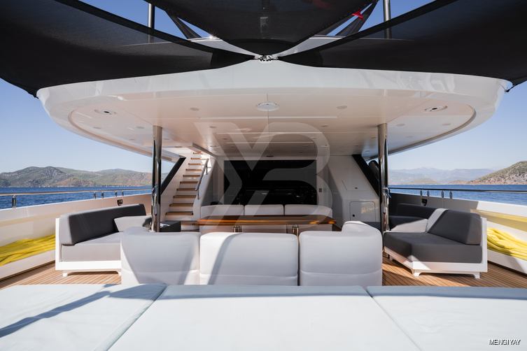 B.A.L.M.Y. yacht exterior 5