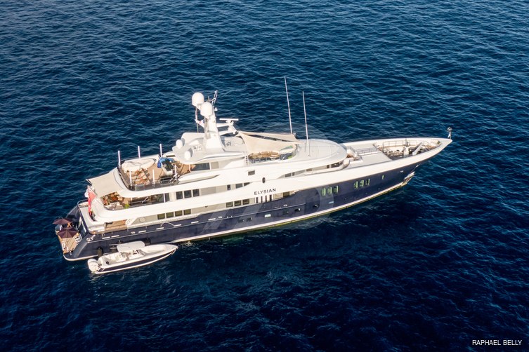 Scott Free yacht exterior 15