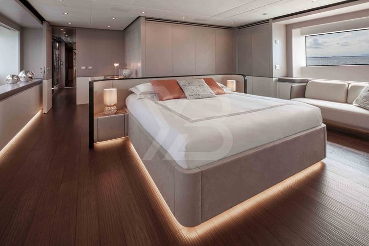 Lady K yacht interior 21