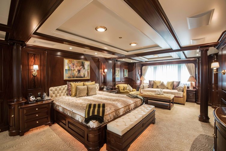 Paraffin yacht interior 12