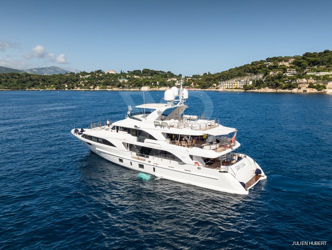 Lady Lillian yacht exterior 3