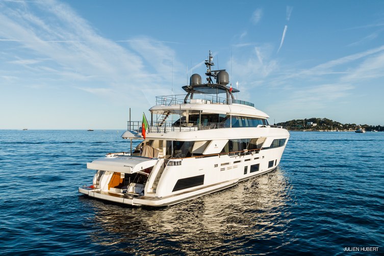 Frangelo yacht exterior 4