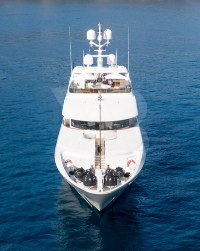 Carpe Diem yacht exterior 3