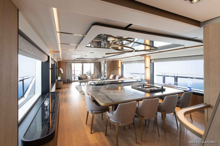 Sandbank yacht interior 10