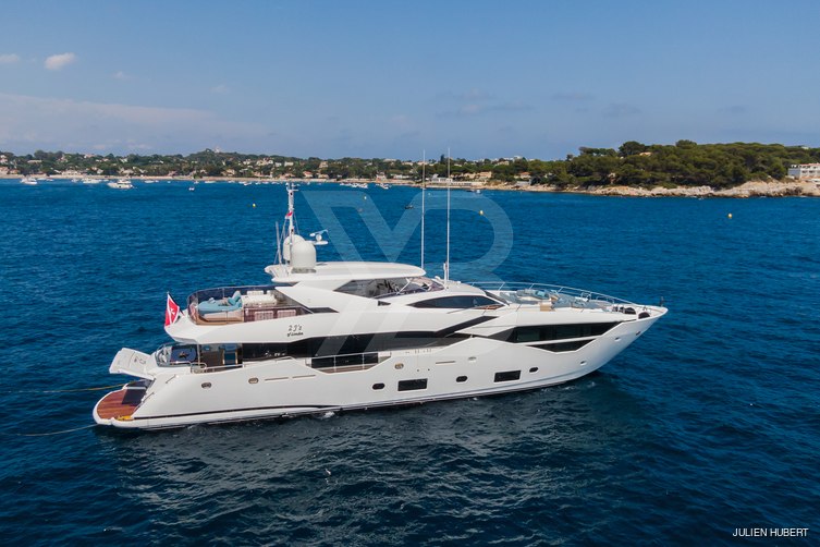 2 J's of London yacht exterior 5