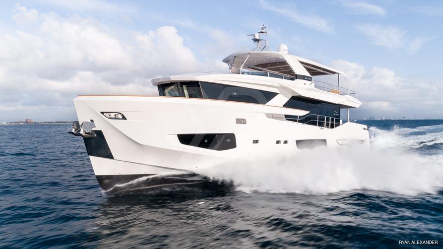 Numarine 26XP/27 yacht exterior 4