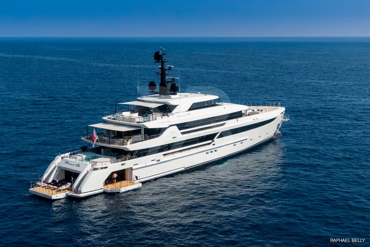 Rose d'Or yacht exterior 7