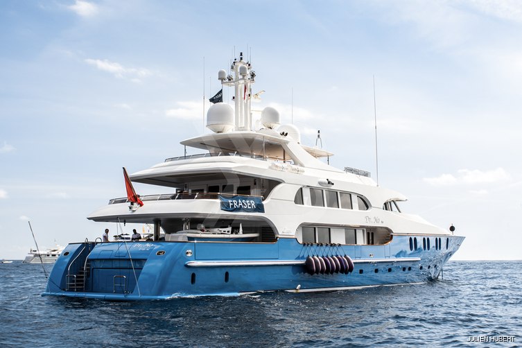 Aqua Mare yacht exterior 5