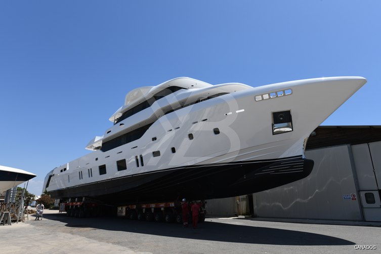 Oceanic Grand yacht exterior 8