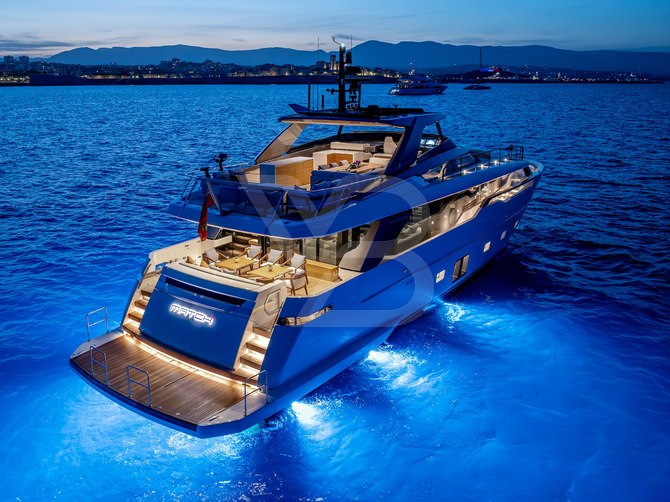 Match yacht exterior 2