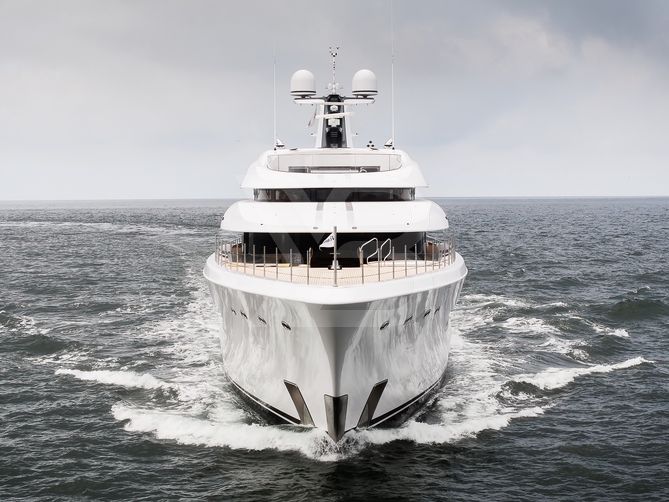 Stella M yacht exterior 23