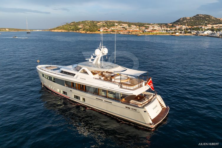 Josephine yacht exterior 15
