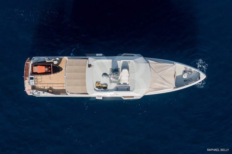 Atom yacht exterior 5