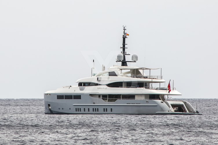 Quasar yacht exterior 4