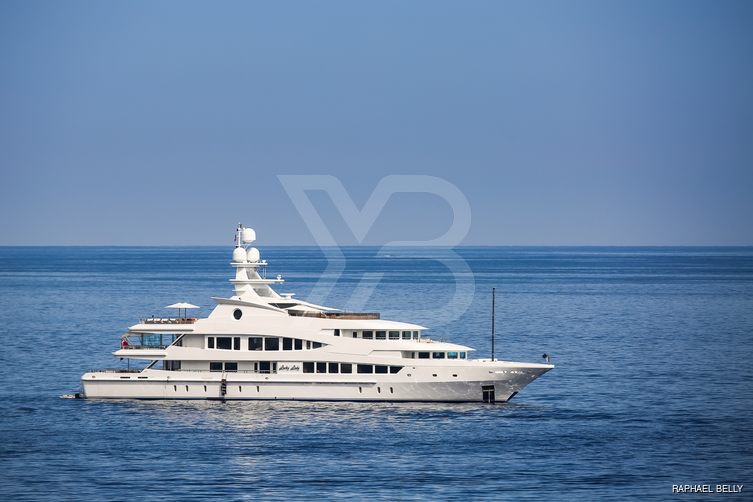 Lucky Lady yacht exterior 13