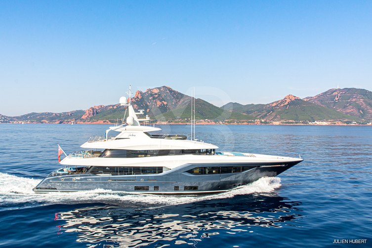 Viatoris yacht exterior 5