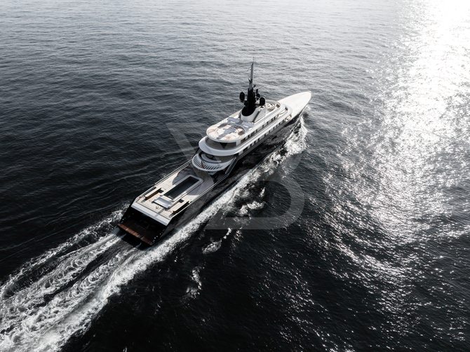 Liva yacht exterior 5