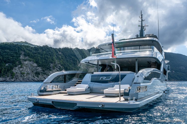 RJ yacht exterior 6