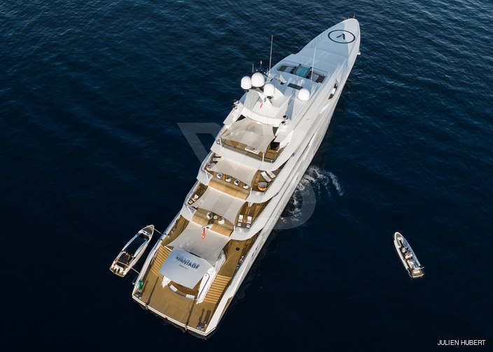 Avantage yacht exterior 5