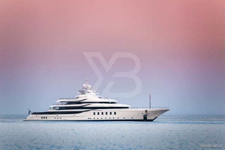 CC-Summer yacht exterior 4