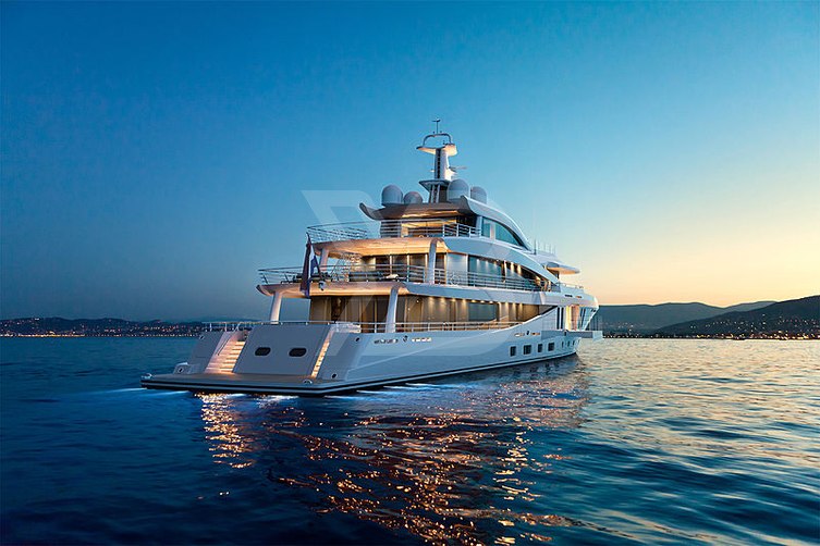 Stella MI yacht exterior 4