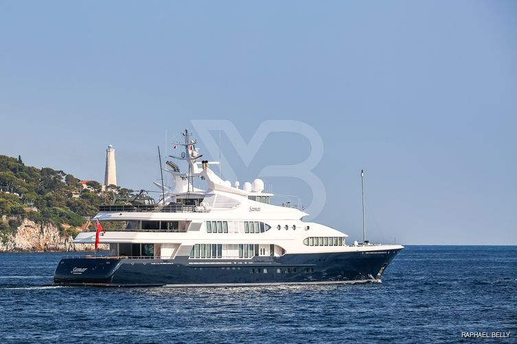 Samar yacht exterior 9