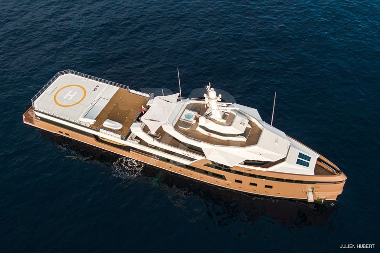 La Datcha yacht exterior 48