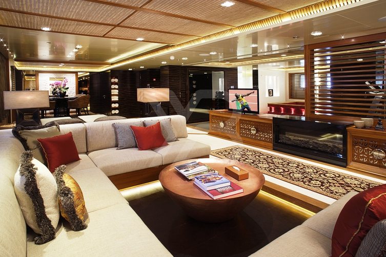 Quantum of Solace yacht interior 7