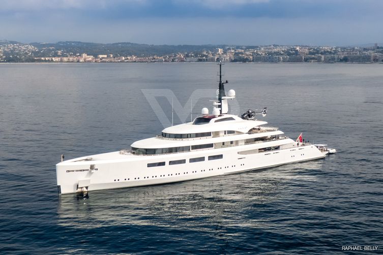 Vava II yacht exterior 15