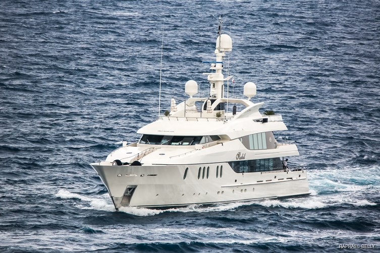 Rahil yacht exterior 3