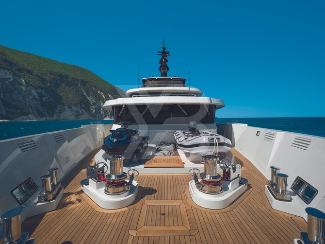 Asante yacht exterior 25