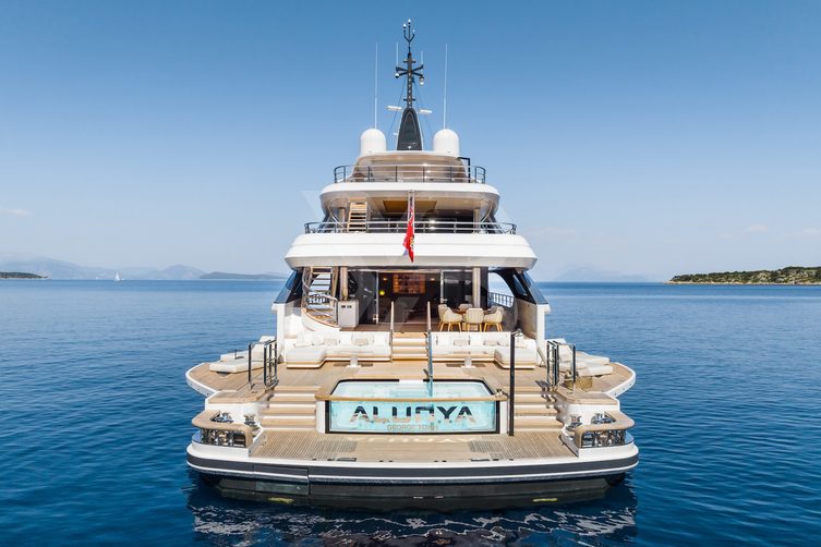 Alunya yacht exterior 6