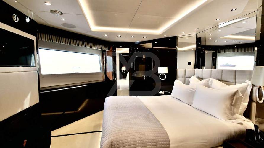 Survivor 2 yacht interior 19