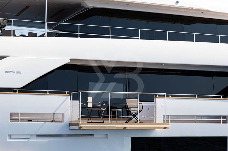 Haiami yacht exterior 5