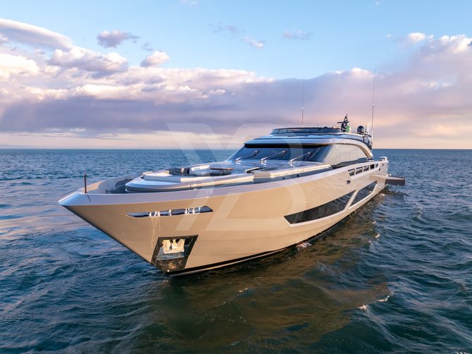 Effe yacht exterior 18