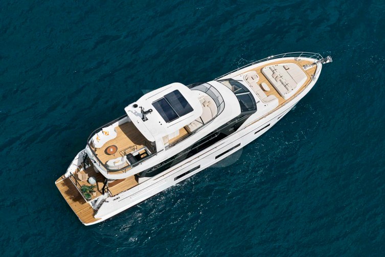Fly 82 / 01 yacht  7