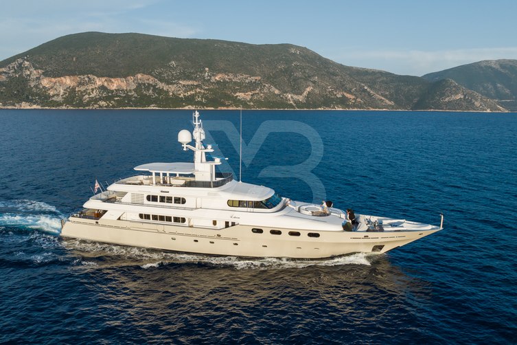 Eileen yacht exterior 10