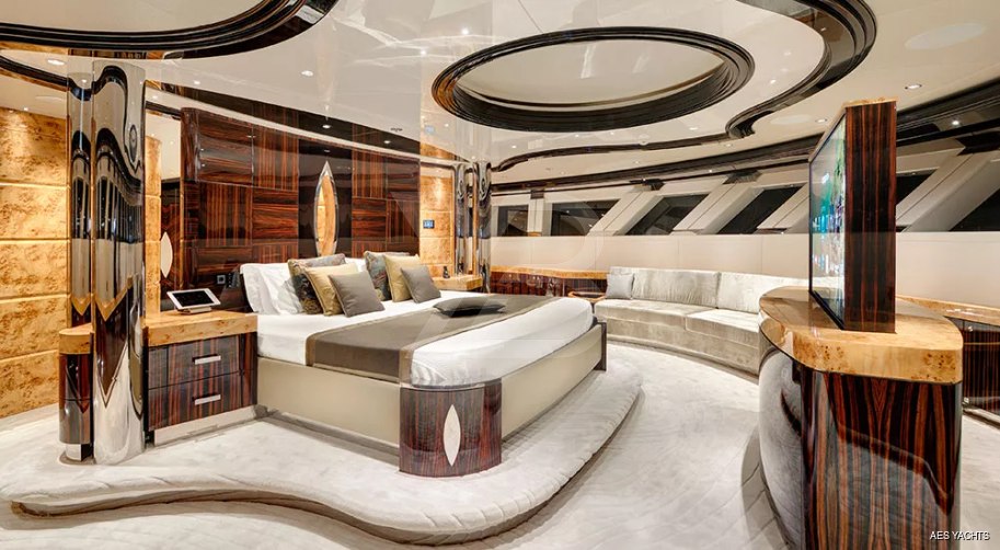 Victoria yacht interior 5