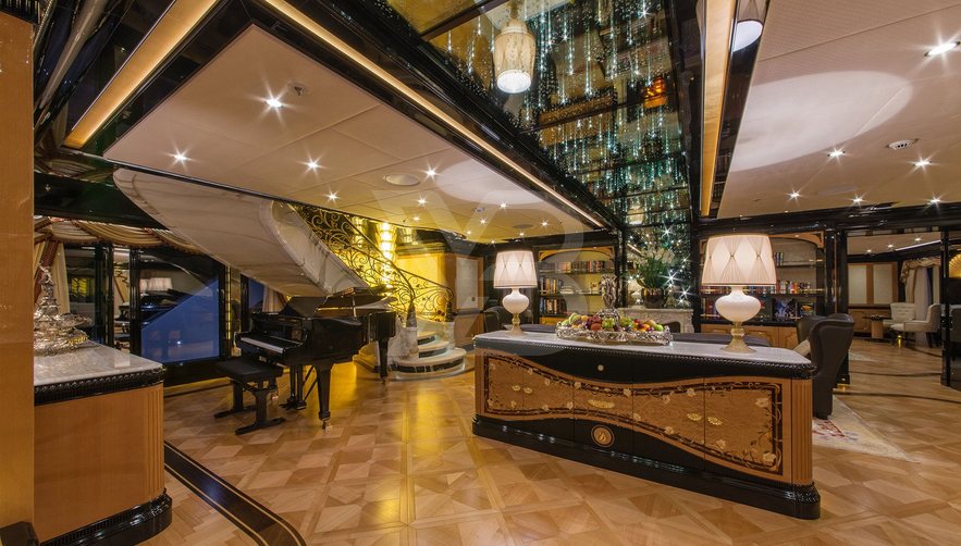 I Dynasty yacht interior 8