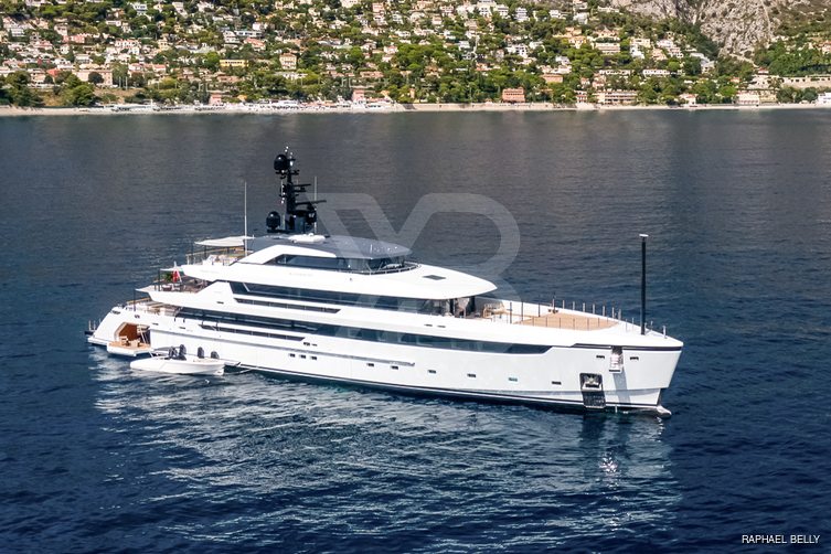 Alchemist yacht exterior 2